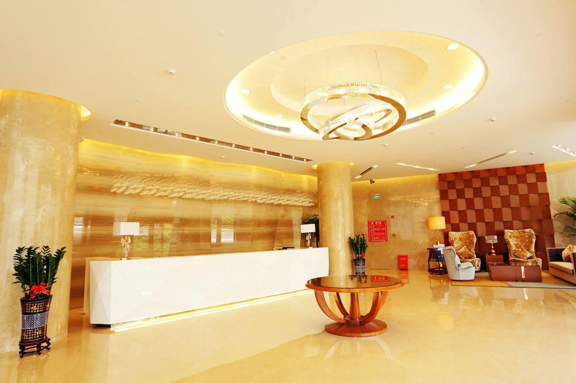Shenzhen Baoan Plus Gems Cube Hotel Экстерьер фото
