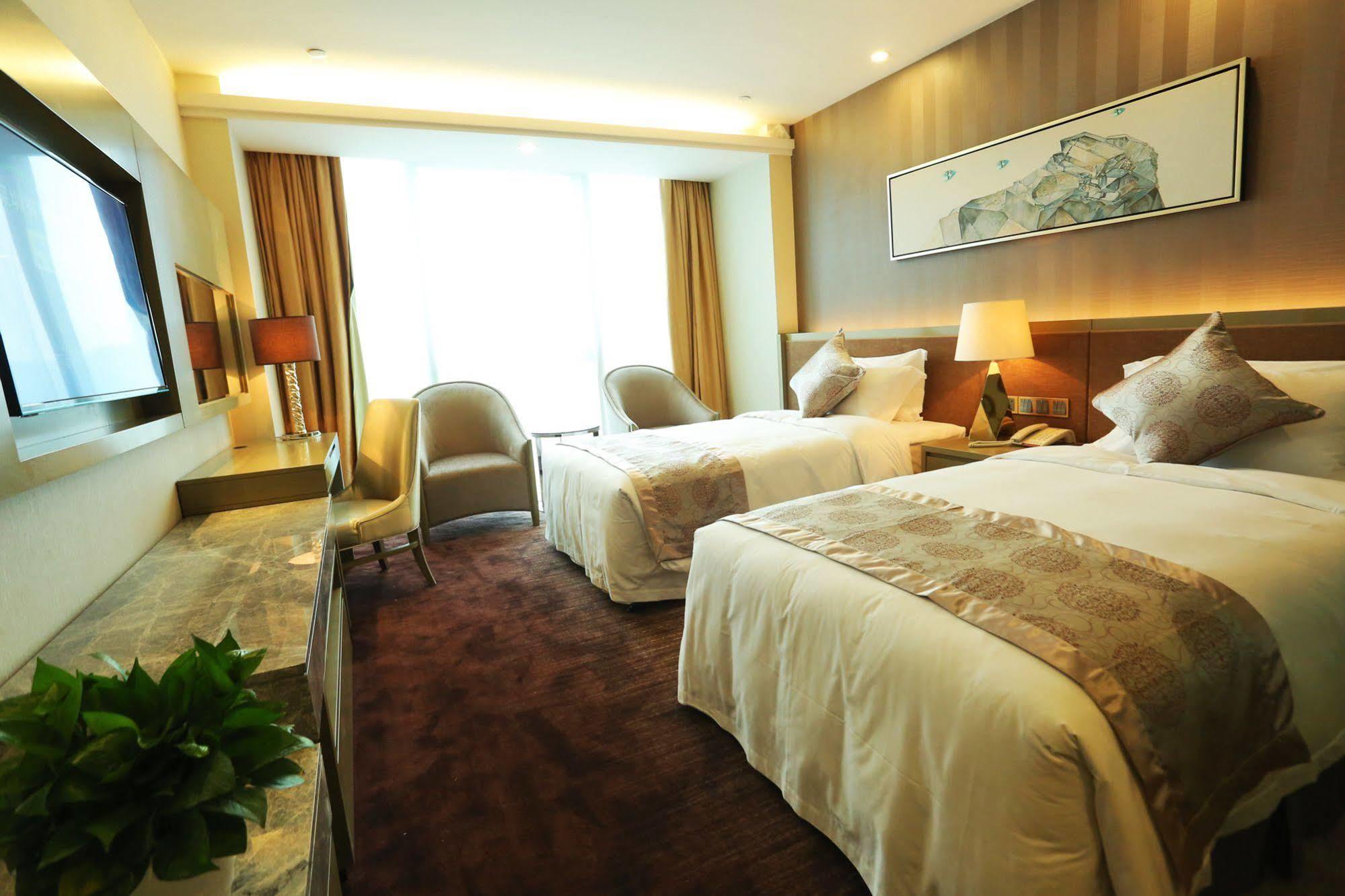 Shenzhen Baoan Plus Gems Cube Hotel Экстерьер фото